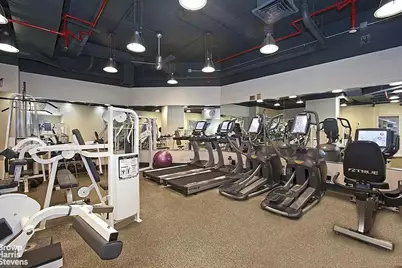300 E 85th Street #702, New York City, NY 10028 - Photo 8