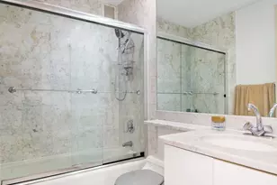 300 E 85th St, New York City, NY 10028 - Photo 6