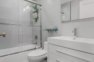 415 E 37th St, New York City, NY 10016 - Photo 8