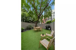 587 Warren St, New York City, NY 11217 - Photo 2