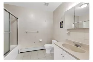 587 Warren St, New York City, NY 11217 - Photo 12