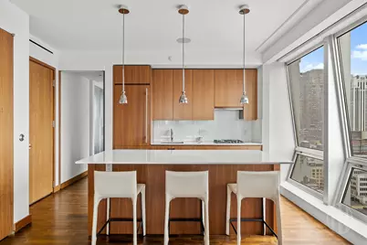 400 5th Avenue #34A, New York, NY 10018 - Photo 4