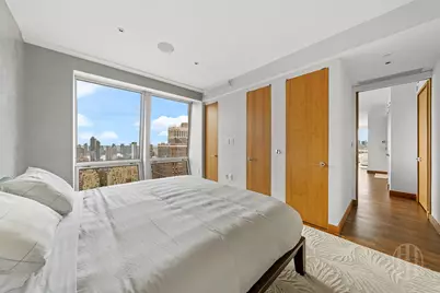 400 5th Avenue #34A, New York, NY 10018 - Photo 6