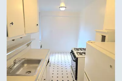 1475 Thieriot Avenue #4J, New York City, NY 10460 - Photo 6