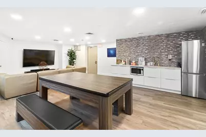 212 E 47th Street #32B, New York, NY 10017 - Photo 10