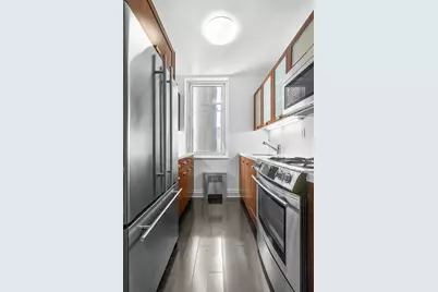 212 E 47th Street #32B, New York, NY 10017 - Photo 4