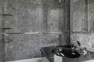 360 E 72nd St, New York City, NY 10021 - Photo 12