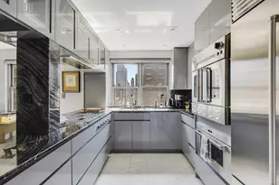 360 E 72nd St, New York City, NY 10021 - Photo 6