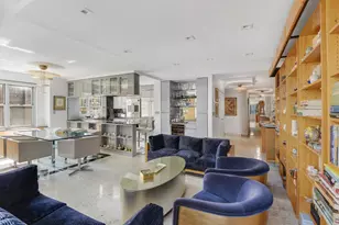 360 E 72nd St, New York City, NY 10021 - Photo 2
