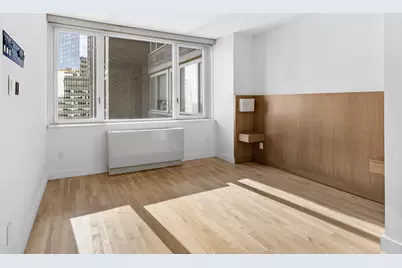 322 W 57th Street #38D1, New York City, NY 10019 - Photo 6