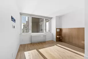 322 W 57th St, New York City, NY 10019 - Photo 6