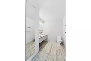 322 W 57th St, New York City, NY 10019 - Photo 4