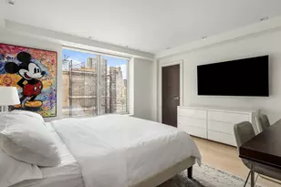 160 Central Park S, New York, NY 10019 - Photo 10