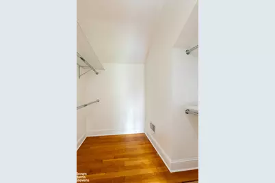 5637 Delafield Avenue, New York City, NY 10471 - Photo 14