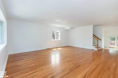 5637 Delafield Avenue, New York City, NY 10471 - Photo 6