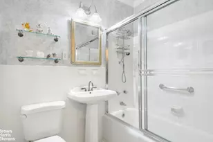 300 E 74th St, New York City, NY 10021 - Photo 14