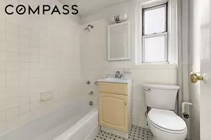 333 E 43rd St, New York City, NY 10017 - Photo 8