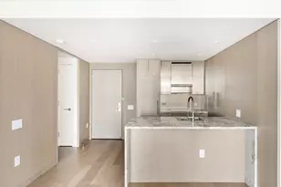 111 W 56th St, New York City, NY 10019 - Photo 6