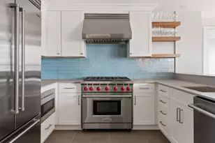 146 W 57th St, New York, NY 10019 - Photo 4