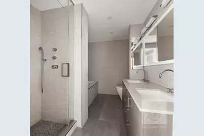 146 W 57th Street #6667E, New York City, NY 10019 - Photo 8