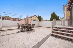 87-77 254th St, New York City, NY 11426 - Photo 24