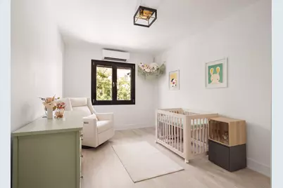 14-38 31st Road #1, Astoria, NY 11106 - Photo 6