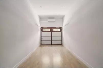 14-38 31st Road #1, Astoria, NY 11106 - Photo 8