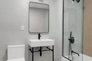 11 Van Buren St, New York City, NY 11221 - Photo 10