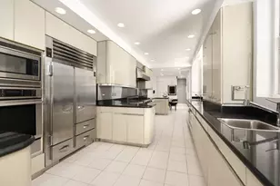 895 Park Ave, New York City, NY 10075 - Photo 8