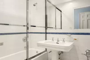 895 Park Ave, New York City, NY 10075 - Photo 16