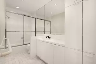 895 Park Ave, New York City, NY 10075 - Photo 14