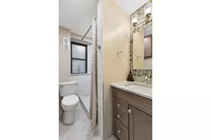 119 W 71st St, New York City, NY 10023 - Photo 8