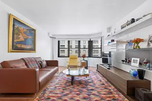 220 E 57th St, New York, NY 10022 - Photo 1