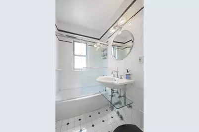 136 E 56th Street #7B, New York, NY 10022 - Photo 8
