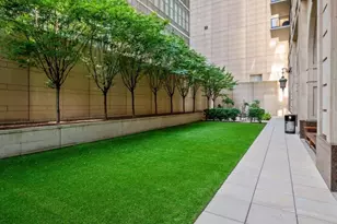 161 W 61st St, New York City, NY 10023 - Photo 18