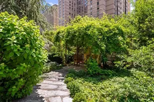 161 W 61st St, New York City, NY 10023 - Photo 16