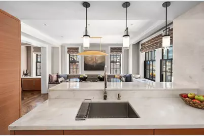 21 E 66th Street #8W, New York City, NY 10065 - Photo 6
