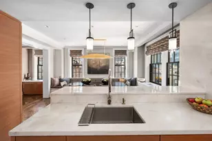 21 E 66th St, New York City, NY 10065 - Photo 6
