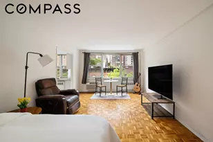 221 E 50th St, New York City, NY 10022 - Photo 2