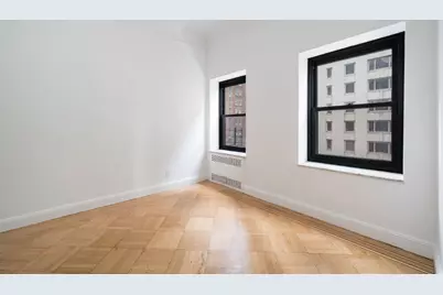 57 W 58th Street #7A, New York City, NY 10019 - Photo 4