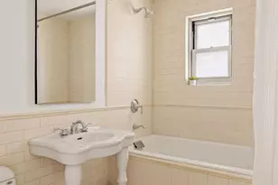 114 E 72nd St, New York City, NY 10021 - Photo 12