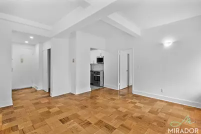 132 E 45th Street #11D, New York, NY 10017 - Photo 2