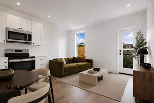 20-14 41st St, New York City, NY 11105 - Photo 2