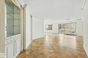 400 E 56th St, New York City, NY 10022 - Photo 4