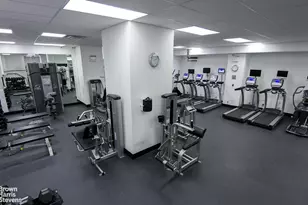 400 E 56th St, New York City, NY 10022 - Photo 20