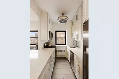 181 E 73rd Street #14G, New York, NY 10021 - Photo 2