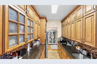 915 E 17th Street #117, Brooklyn, NY 11230 - Photo 4