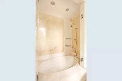 525 Park Avenue #6B, New York, NY 10065 - Photo 8