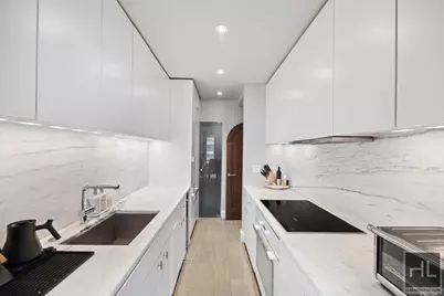 200 E 62nd Street #6E, New York City, NY 10065 - Photo 4