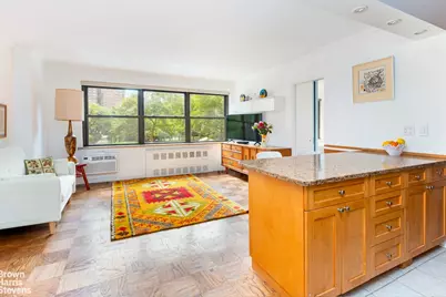 205 W End Avenue #2K, New York, NY 10023 - Photo 2